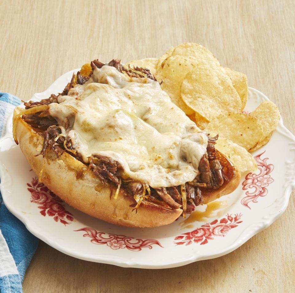 cheap crock pot recipes beef drip sandwiches