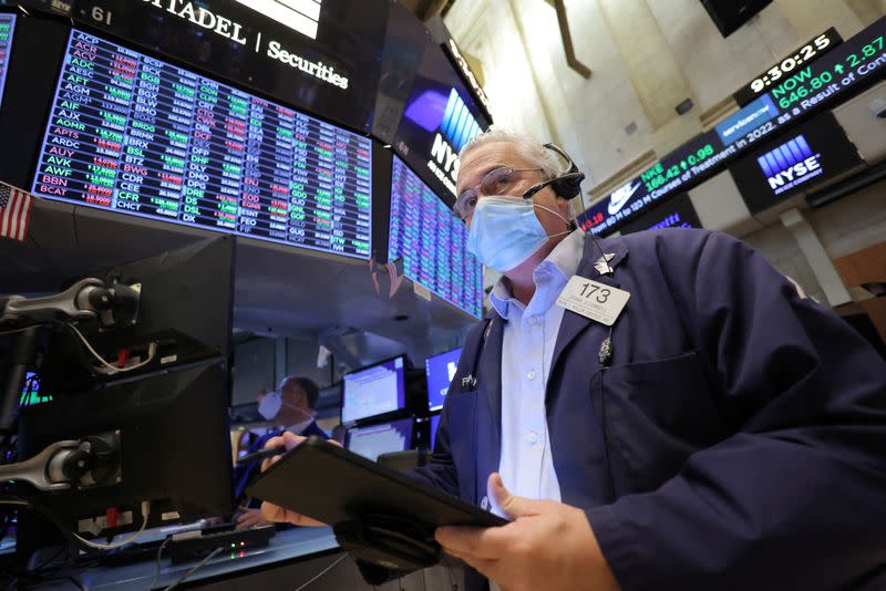 Last day of trading before Christmas at the New York Stock Exchange (NYSE) in Manhattan, New York City