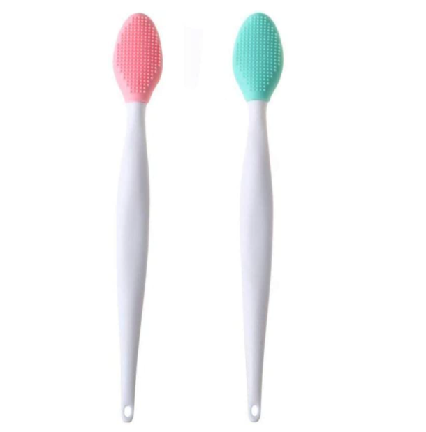 Youkool Double-Sided Silicone Exfoliating Lip Brush. Image via Amazon.