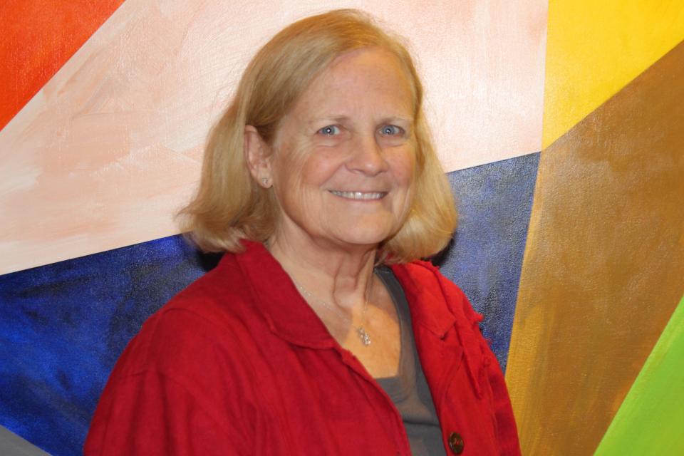 Ellen Munds, who is a co-founder of Storytelling Arts of Indiana, will retire June 30.