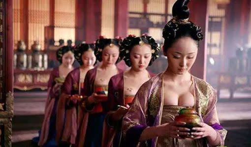 古代妓女避孕方式會喝一種特製的湯藥。（示意圖／翻攝自網路）