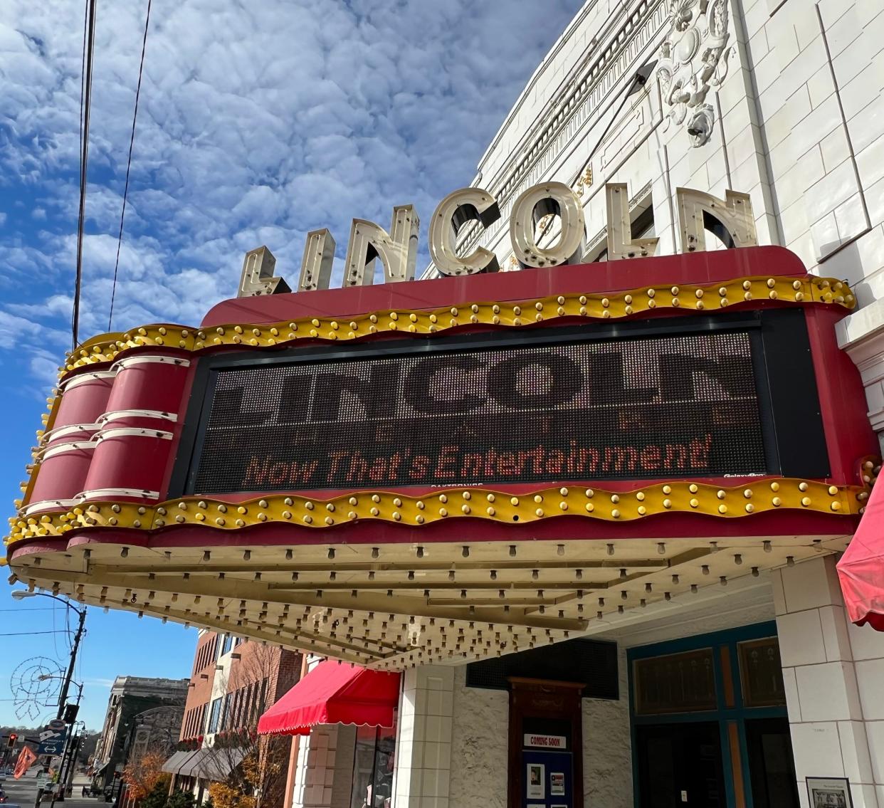 A Jimmy Buffett tribute band will perform Saturday at Lions Lincoln Theatre in downtown Massillon.