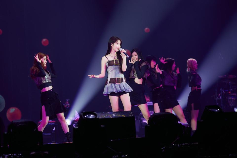 IU台北演唱會兩天帶來不同表演服。（圖／EDAM娛樂提供）