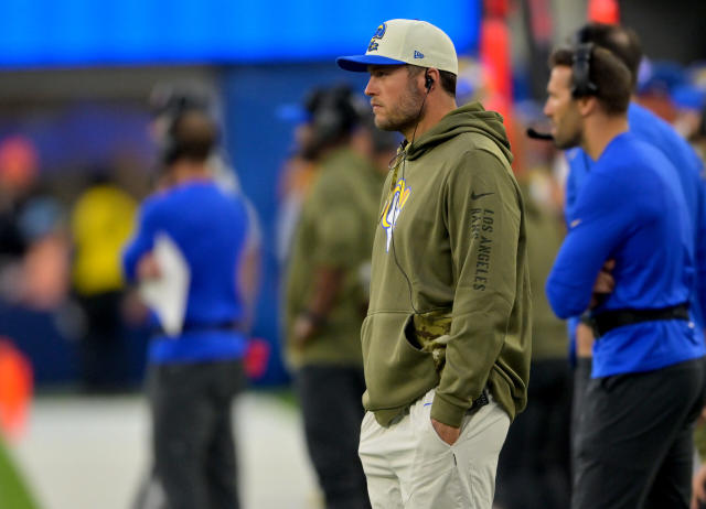 Rams QB Matthew Stafford is forced off to be evaluated for ANOTHER