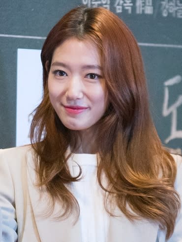 (160204)_Park_Shin_Hye_@_the_'DongJu_-_The_Portrait_of_A_Poet'_Movie_Premiere (Photo Wikimedia Commons)