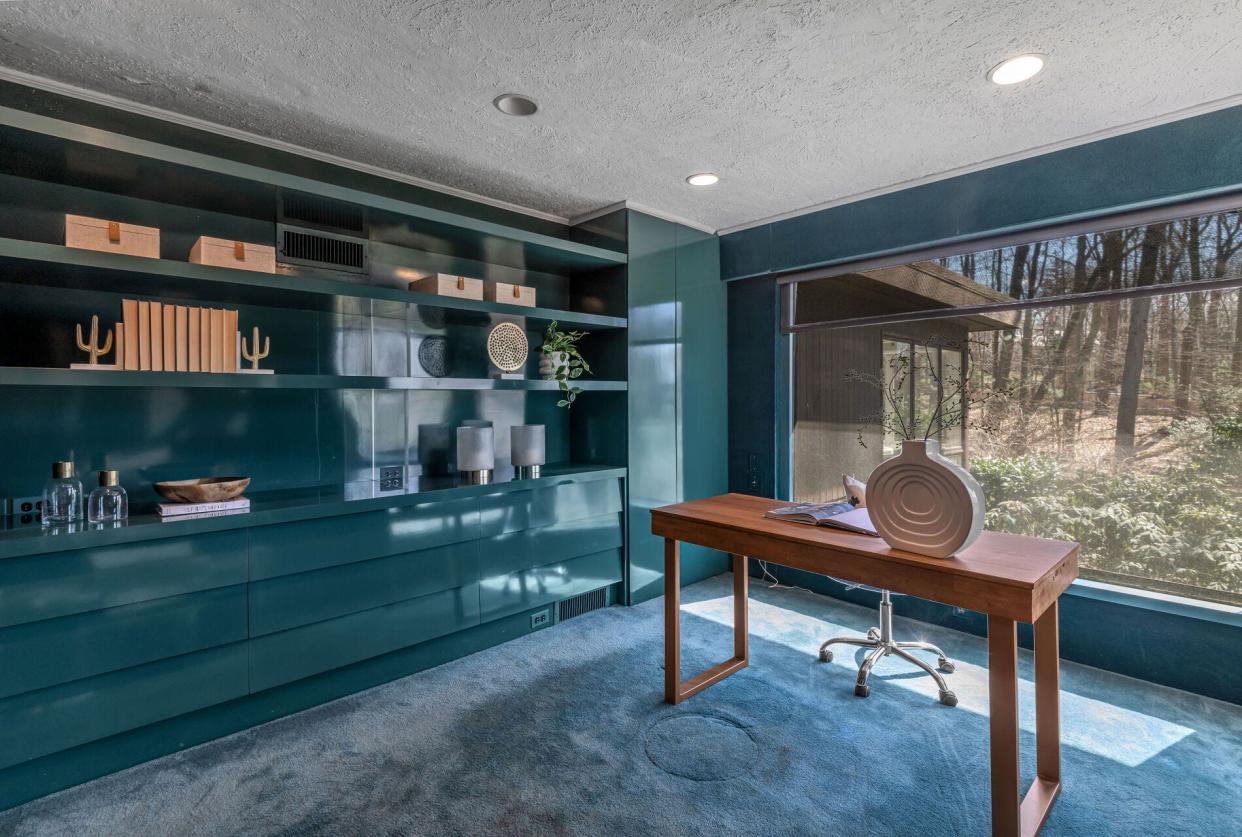 A mid-century modern in Englewood, 470 Highview Road was built for Fred Ferber, an innovator of the low-cost ballpoint pen who became a prominent North Jersey conservationist in the second half of the 20th century.