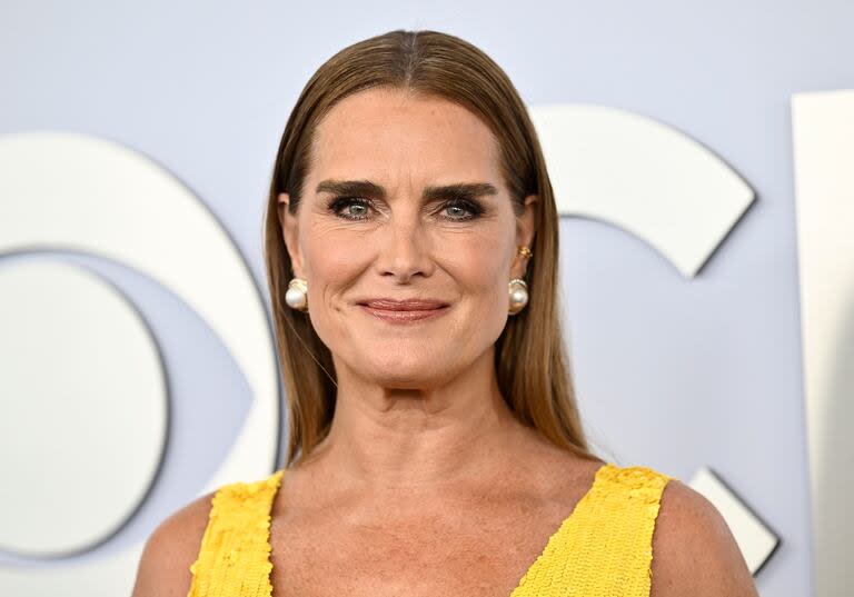 Brooke Shields asistió el domingo a la gala de los premios Tony con un look que no pasó inadvertido