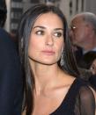 Au cours de sa carrière, Demi Moore n'a pas eu que des récompenses prestigieuses. Si elle a reçu le Golden Globe de la meilleure actrice en 1991 pour sa prestation dans le film "Ghost", elle a aussi plus tard été "récompensée" par plusieurs Razzie Awards qui distinguent chaque année les pires acteurs de l'industrie cinématographique. En l'espace d'à peine deux ans, Demi aura ainsi été élue "pire actrice de l'année" à trois reprises pour "Striptease", "La Jurée" et "À armes égales". ©Instagram