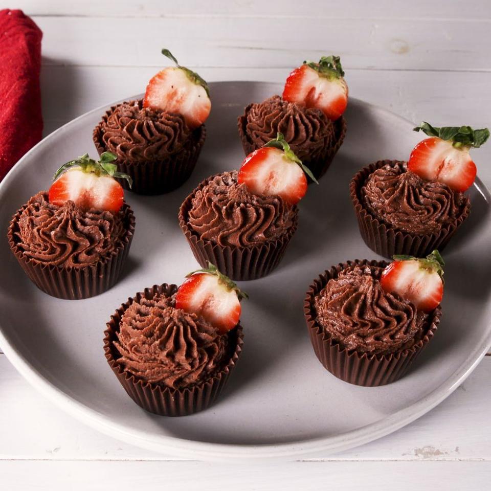 Strawberry Chocolate Mousse Cups