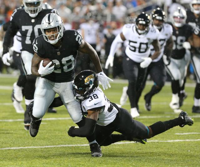 Raiders RB Josh Jacobs plays 11 snaps during the Hall of Fame game