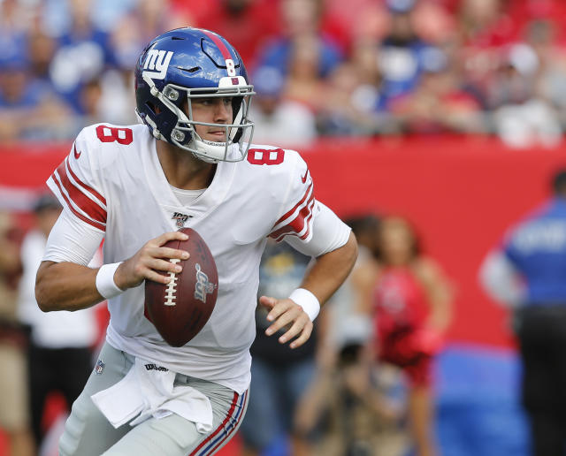 New York Giants quarterback Daniel Jones rushes up field during the News  Photo - Getty Images