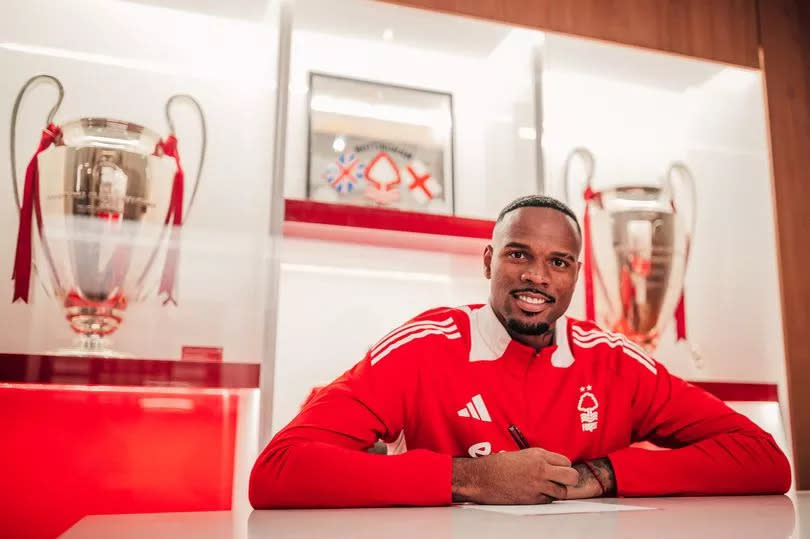 Carlos Miguel signs for Nottingham Forest