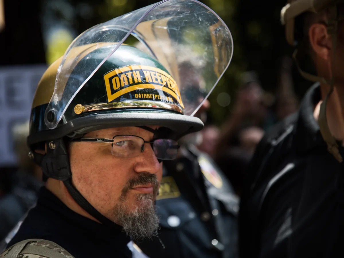 The Oath Keepers will tell a jury they really believed Donald Trump would turn t..