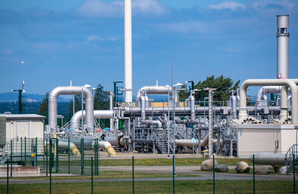 Blick auf Rohrsysteme und Absperrvorrichtungen in der Gasempfangsstation der Ostseepipeline Nord Stream 1 in Lubmin bei Greifswald - Copyright: picture alliance/dpa | Stefan Sauer