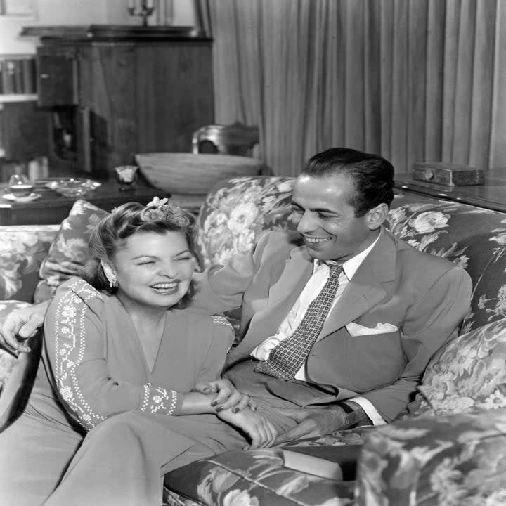 American actor Humphrey Bogart with his third wife, actress Mayo Methot