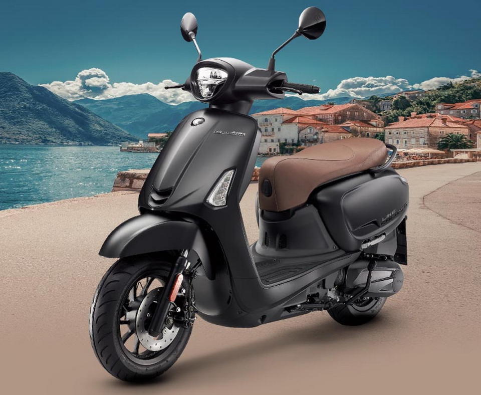 圖／2022 Kymco Like Colombo 150，搭載好評的4V戰斧七期引擎，整合多項高效率動力科技。為對應強悍的高效動力輸出，搭載獨步車壇的S.S.C.水平懸吊系統。