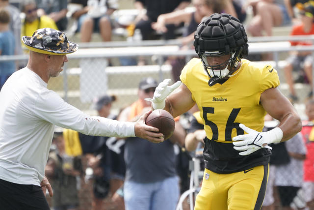 Pittsburgh Steelers linebacker Alex Highsmith (56) walks off the