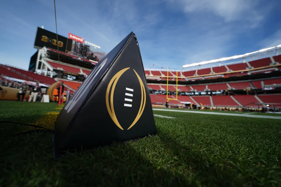 The Knight Commission believes that the playoff will generate $1.7 to $2 billion in revenue by 2027. (Robin Alam/Icon Sportswire via Getty Images)