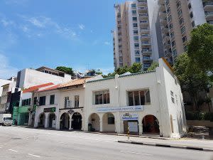 three adjoining freehold shophouses