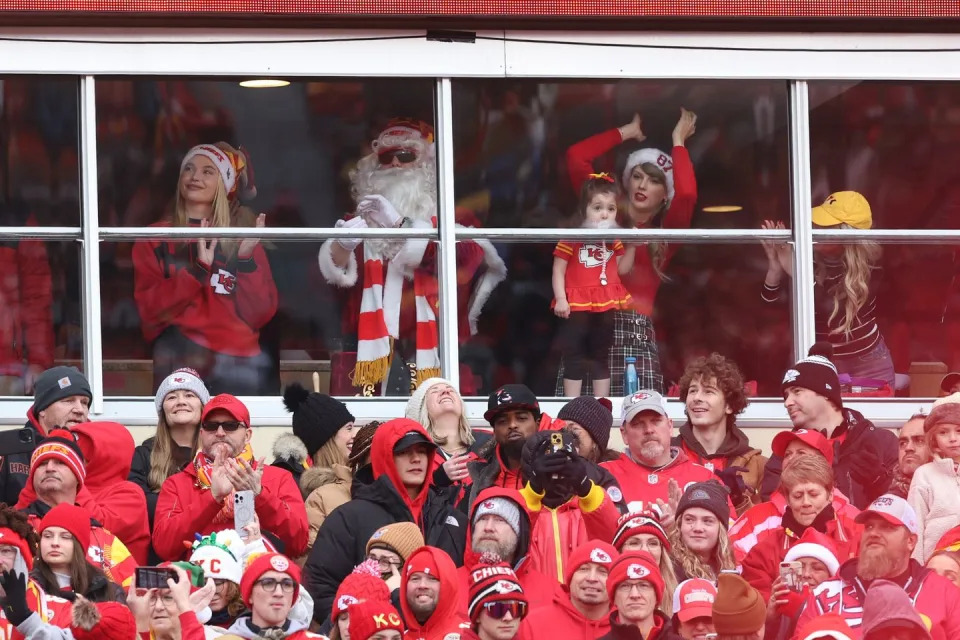 kansas city, missouri december 25 taylor swift is seen in a suite prior to a game between the las vegas raiders and the kansas city chiefs at geha field at arrowhead stadium on december 25, 2023 in kansas city, missouri photo by jamie squiregetty images