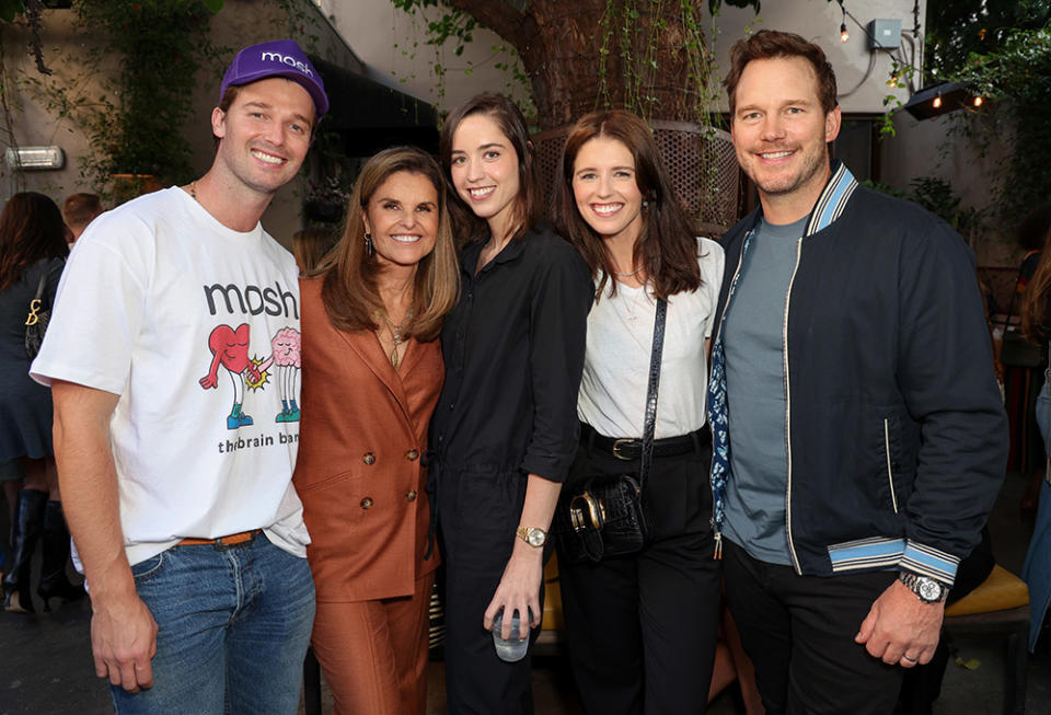 (L-R) Patrick Schwarzenegger, Maria Shriver, Christina Schwarzenegger, Katherine Schwarzenegger and Chris Pratt