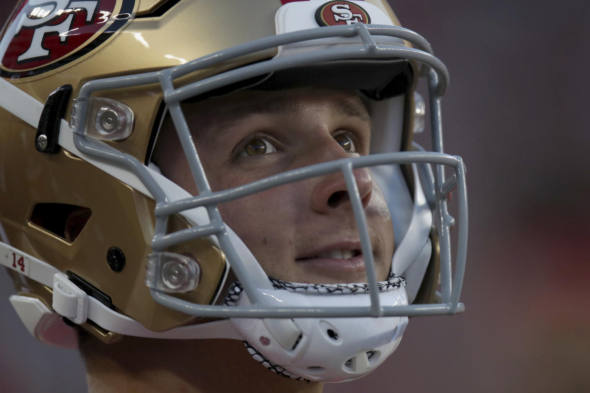 San Francisco 49ers quarterback Brock Purdy (14) throws against