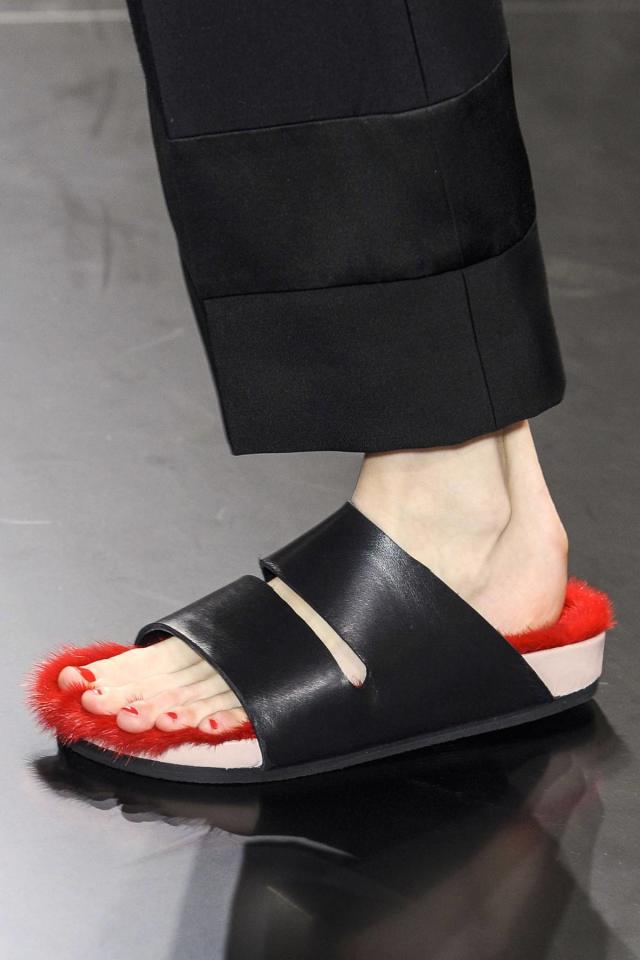 Ugly Shoe Deja Vu: Bakers' version of Louis Vuitton's feather sandals >  Shoeperwoman