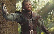 <a href="http://uk.movies.yahoo.com/blogs/editors-20111013/snow-white-huntsman-teaser-trailer-lands-online-145517751.html" data-ylk="slk:'Snow White and the Huntsman' trailer lands online;elm:context_link;itc:0;sec:content-canvas;outcm:mb_qualified_link;_E:mb_qualified_link;ct:story;" class="link  yahoo-link">'Snow White and the Huntsman' trailer lands online</a>