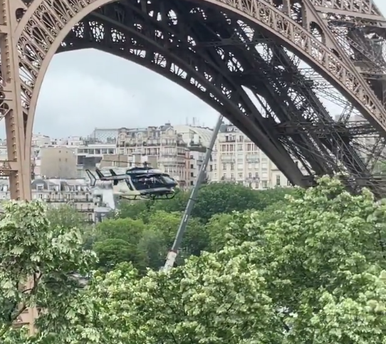 Du lundi 27 mai au vendredi 31 mai, des hélicoptères survolent la capitale pour réaliser une « cartographie » en vue des JO.