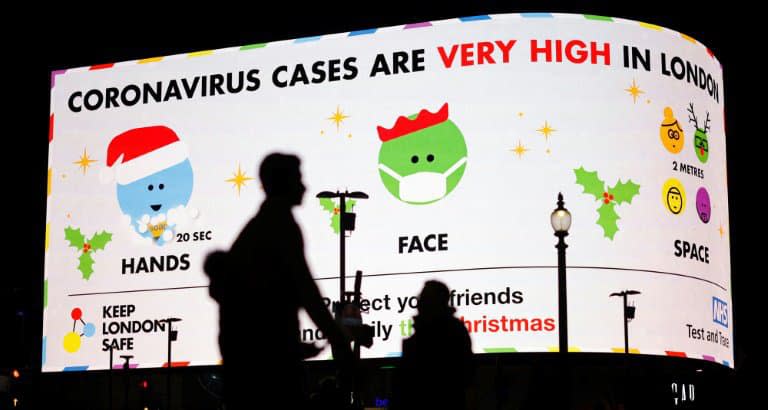 A Londres, les habitants sont avertis d'une circulation particulièrement importante du coronavirus. Ici le 19 décembre à Piccadilly Circus - Tolga Akmen © 2019 AFP