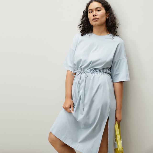 Stock up on summer must-haves with these warm weather picks from Everlane