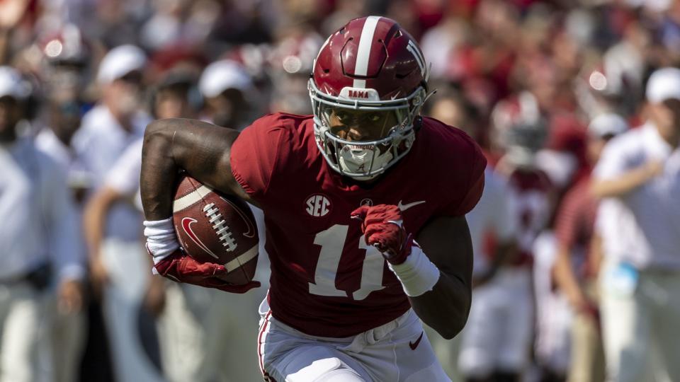 Alabama wide receiver Traeshon Holden (11) during game, Saturday, Sept. 17, 2022, in Tuscaloosa, Ala. The Oregon Ducks snagged Holden out of the transfer portal. | Vasha Hunt, Associated Press