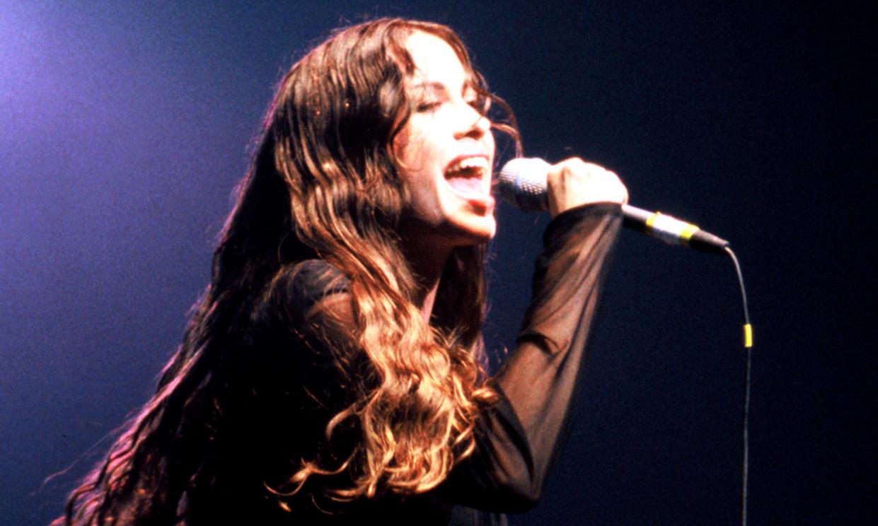 <span>Alanis Morissette in 1995.</span><span>Photograph: Tim Mosenfelder/Getty Images</span>