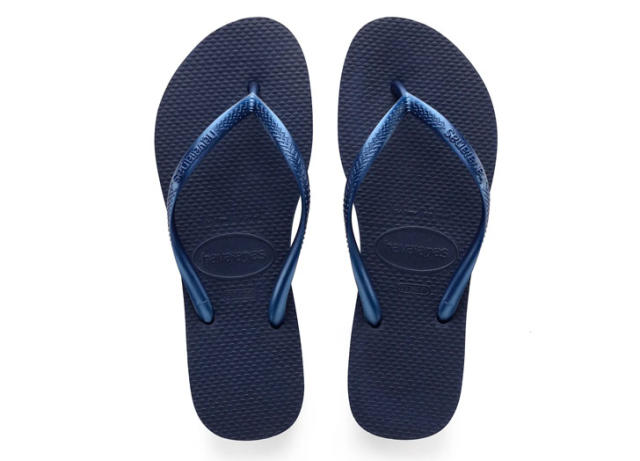 Stay comfortable and stylish with Sanuk Womens Yoga Meta Flip Flop Sandal