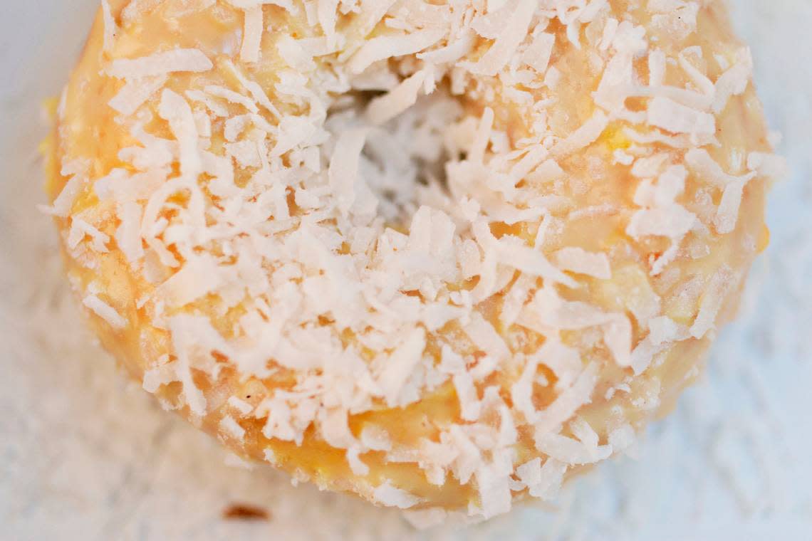 Born on the North Carolina coast, and now a national doughnut phenomenon, Duck Donuts created a new way to doughnut, frying up orders and then coating them in flavors. Everything comes out fresh and crispy.