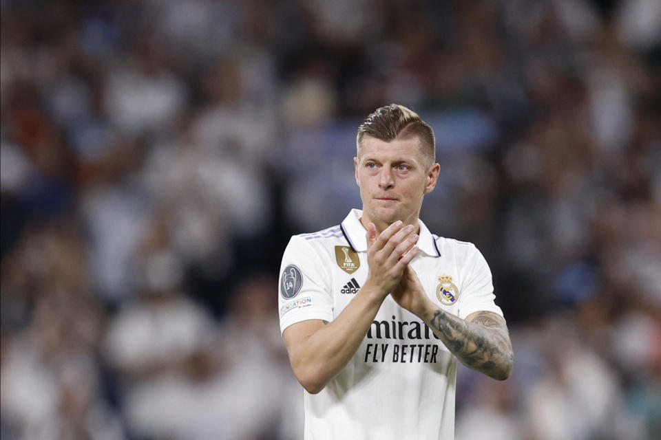 Toni Kroos (33) im Trikot von Real Madrid: Mit 31 gewonnenen Trophäen im europäischen Vereins- und Nationalmannschaftsfußball der erfolgreichste deutsche Kicker. - Copyright: dpa