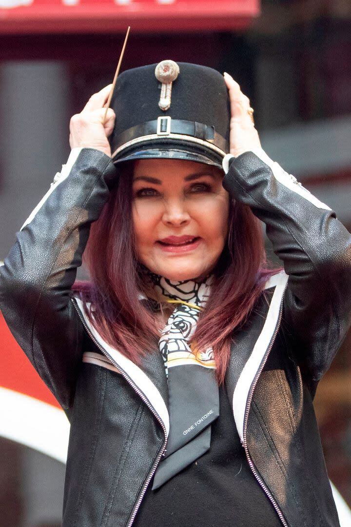 Priscilla Presley fue parte de la edición 2024 del Baile de la Ópera de Viena que se realizó durante la jornada de ayer. La actriz fue como invitada especial del empresario austríaco Richard Lugner