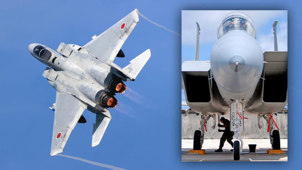 F-15J intake maneuvering demonstration