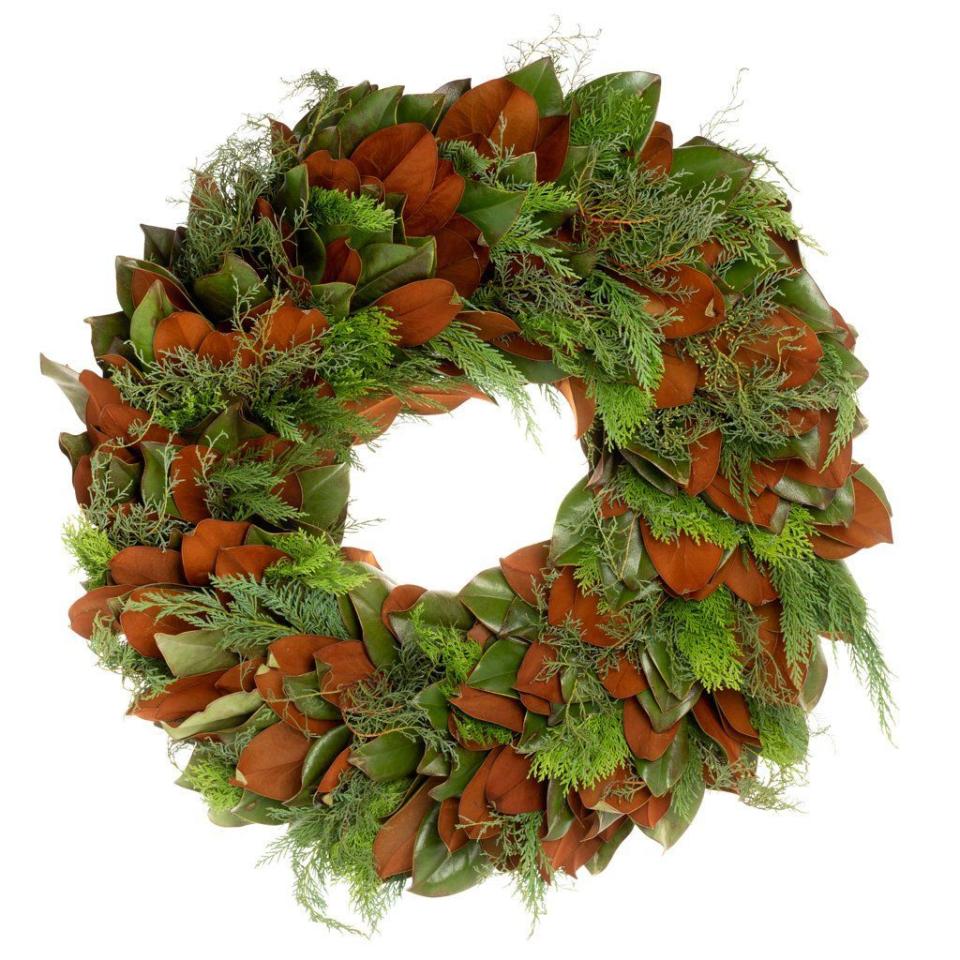 33) Fresh Bunches Wreath 28"