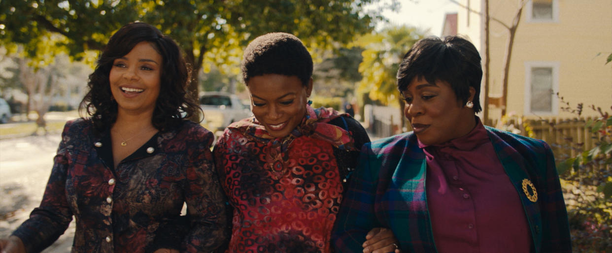 ‘The Supremes At Earl’s All-You-Can-Eat’: Sanaa Lathan And Aunjanue Ellis-Taylor Champion ‘Soulmate Friendships’ In New Film | Photo: Searchlight Pictures