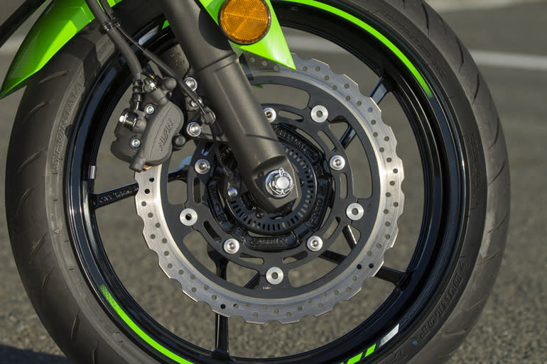 The front brake rotor grows to 310mm. This along with the upgraded master cylinder offer a more substantial feel when the front lever is squeezed.