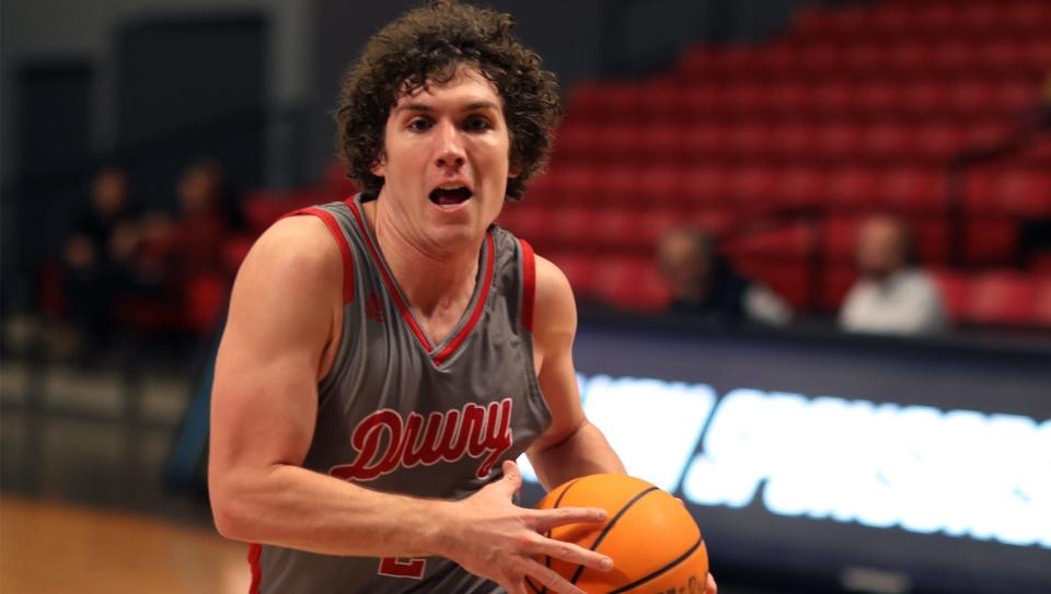 Drury guard Quenton Shelton (Senior, Lebanon) had 16 points on Saturday against Rockhurst.