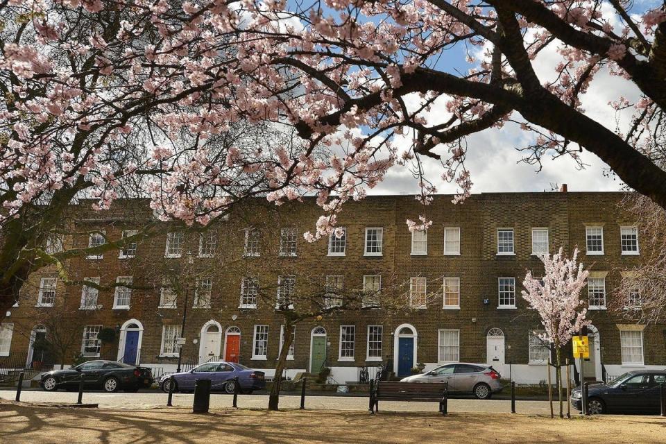 Houses in Southwark (Daniel Lynch)