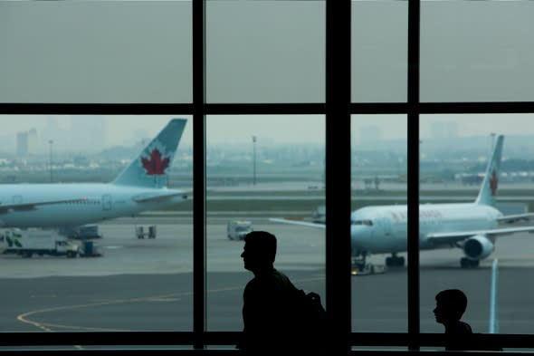 man-killed-snow-truck-toronto-pearson-airport