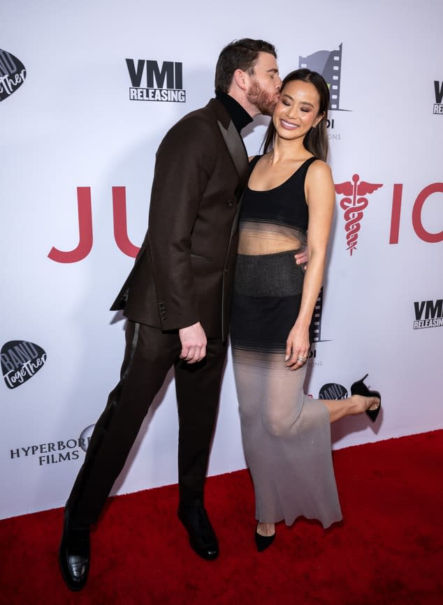 Jamie Chung, Bryan Greenberg, Junction Premiere