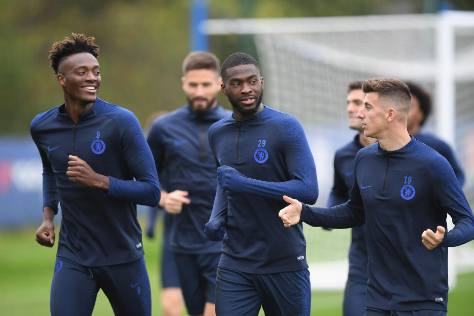 COBHAM, ENGLAND - OCTOBER 04: Tammy Abraham, Fikayo Tomori and Mason Mount of Chelsea during a training session at Chelsea Training Ground on October 4, 2019 in Cobham, England. (Photo by Darren Walsh/Chelsea FC via Getty Images)