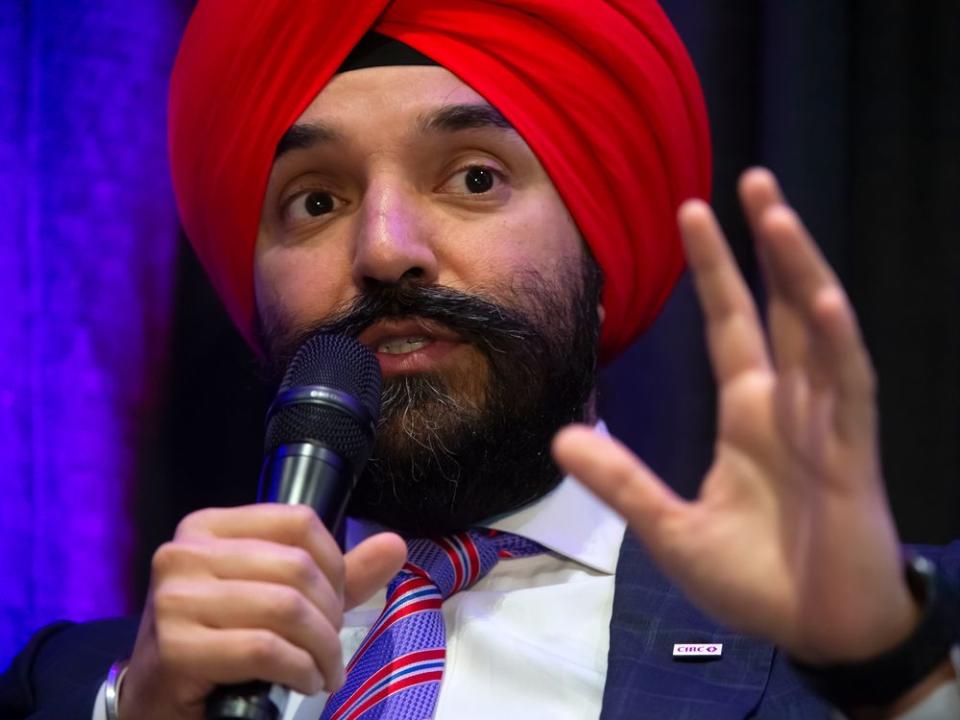  Navdeep Bains speaks at PDAC on March 6.