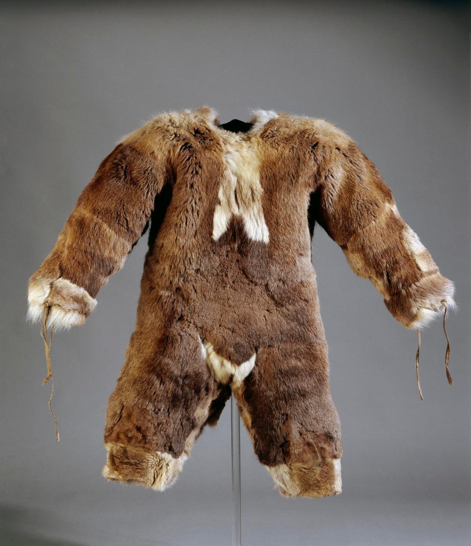 Child’s all-in-one suit made of caribou fur. Inuit, Igloolik, Nunavut, Canada. 1980s - Trustees of the British Museum