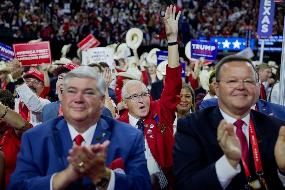 A crowd of cheering Republican fans