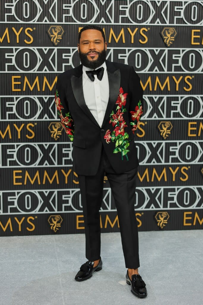 Anthony Anderson attends the 75th Primetime Emmy Awards at Peacock Theater on January 15, 2024 in Los Angeles, California.